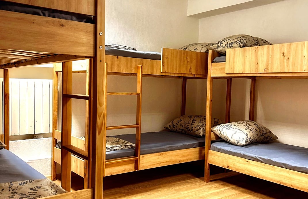 Rooms & dorms at Hostel Cozzydine