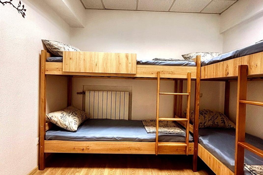 Rooms & dorms at Hostel Cozzydine