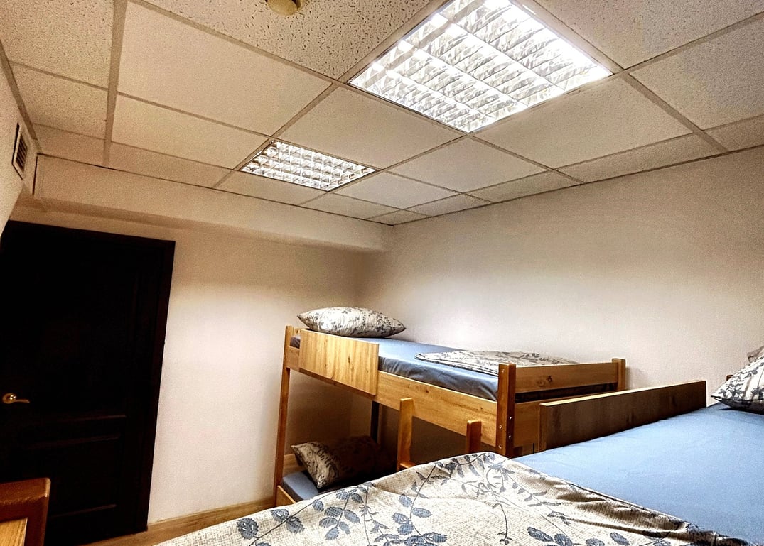 Rooms & dorms at Hostel Cozzydine