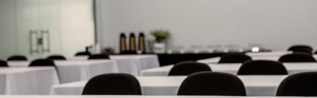 Montagem formato cursos e treinamentos - SD espaço para eventos corporativos