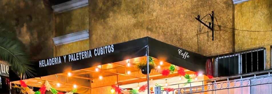 Fachada de Cubitos sucursal parque