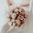 photographie d'un bouquet de fleurs séchées pour un mariage