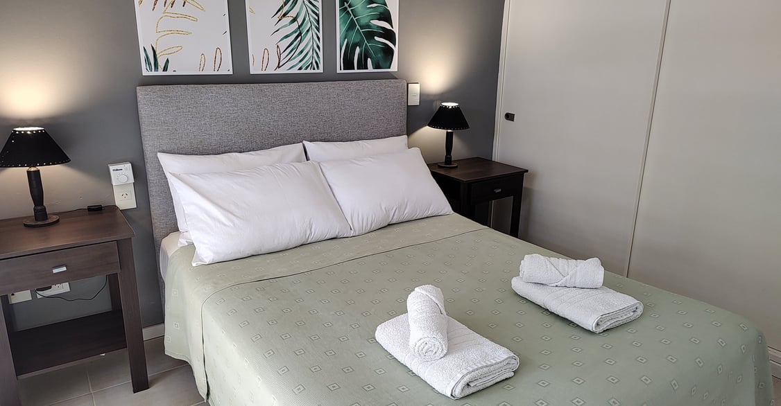 Dormitorio, amplio placard