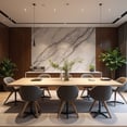 sala de reuniones con paredes revestidas en madera y marmol