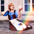 Cosplay de Cendrillon avec des bulles.
