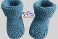 Chaussons bleus modele layette bb tricot bebe fait main