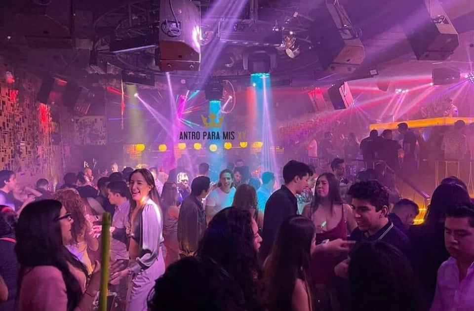Realizar Tus 15 Años En Un Antro Un Antro Para Mis 15