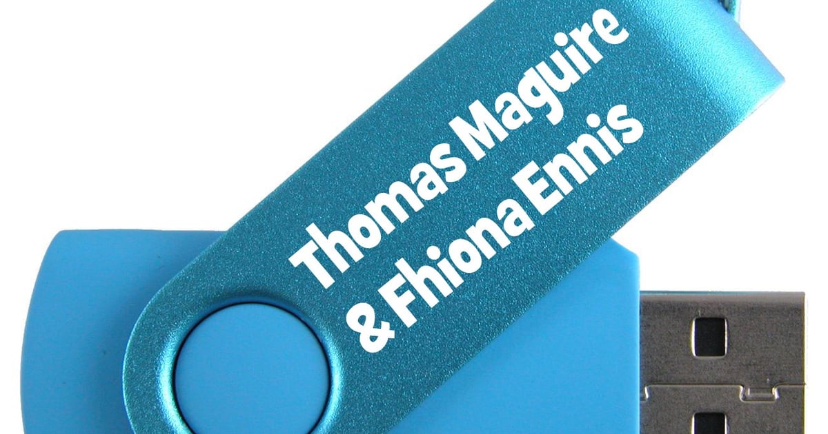 No CD Player in your car! | Thomas Maguire & Fhiona Ennis Country Music Duo