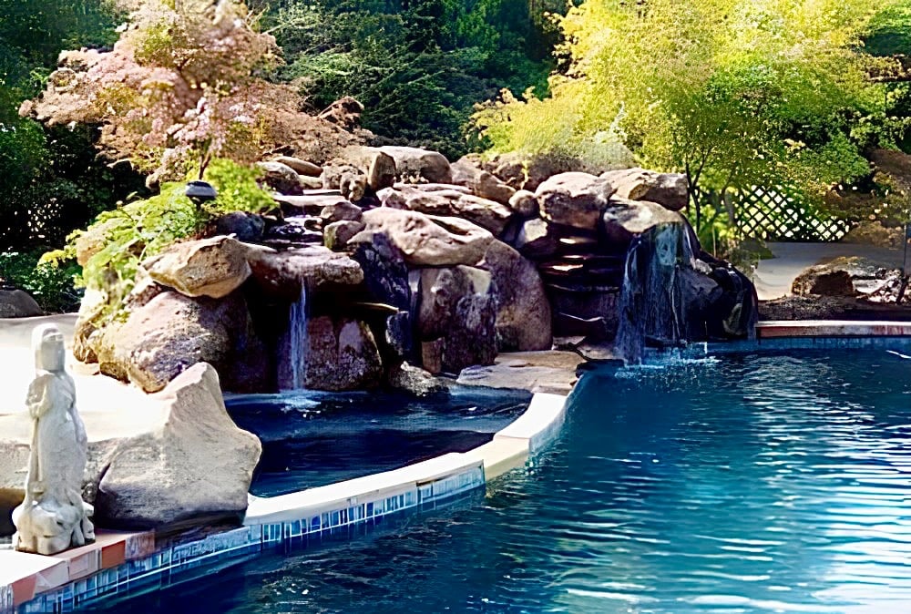Traditional pool converted to biopool with aesthetic water feature — Aptos, CA