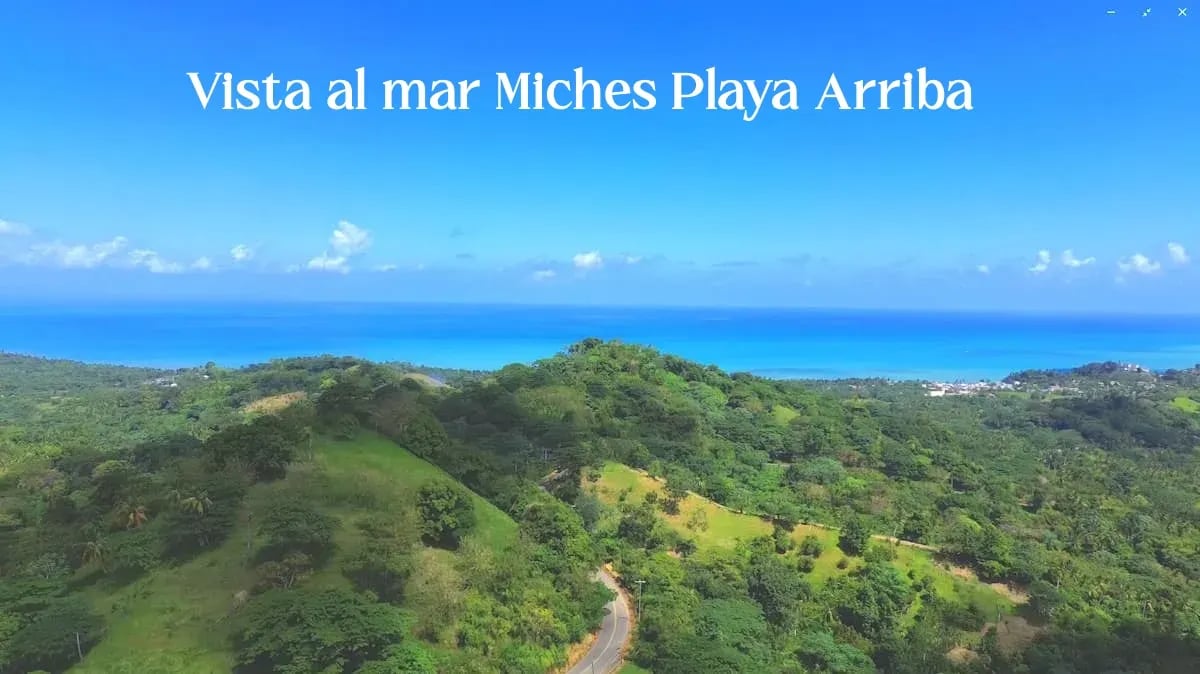Vista panorámica Bahía de Samaná desde Vista Serena Miches 120m altitud