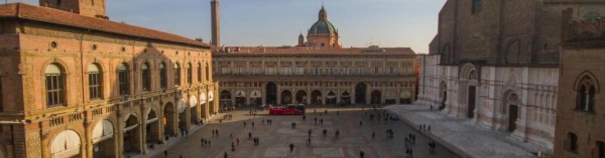 appartamento piazza maggiore casa agenzia immobiliare bologna compravendita affitto valutazione