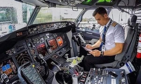 Cabina de piloto de avion