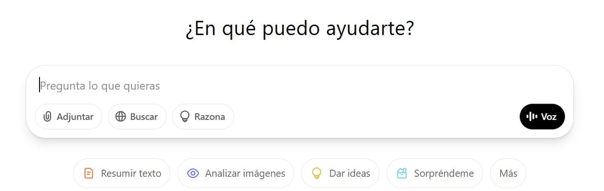 Captura de pantalla de la intrfaz del chatbot de ChatGPT; cuadro de texto central para escribir .