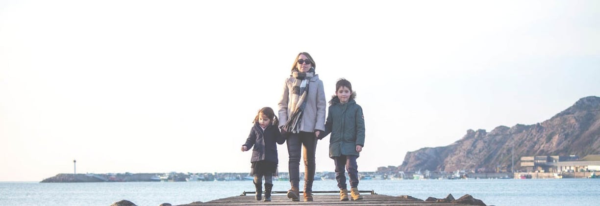 photo famille bord de mer