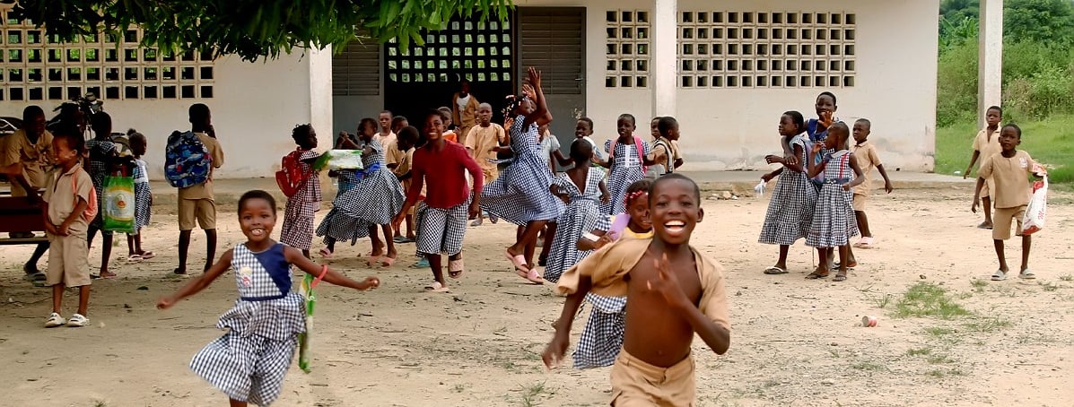 children-laughing-bleugrys