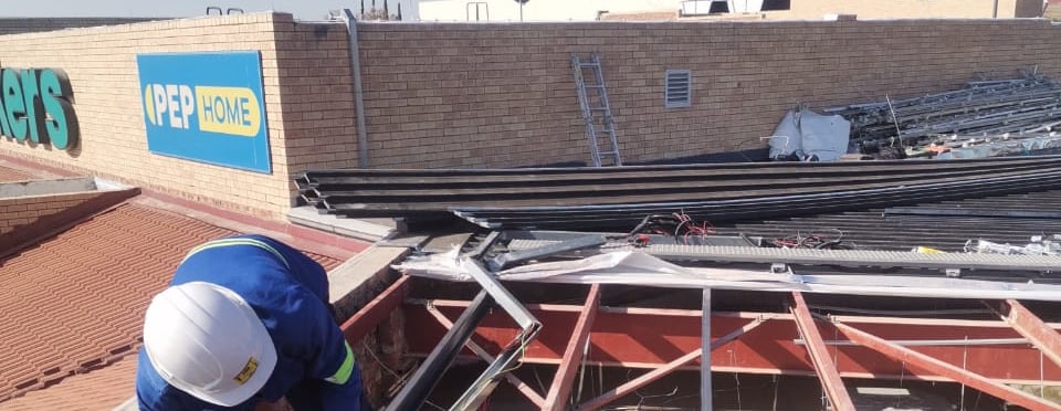 Environmental Pro Construction, Roof stripping