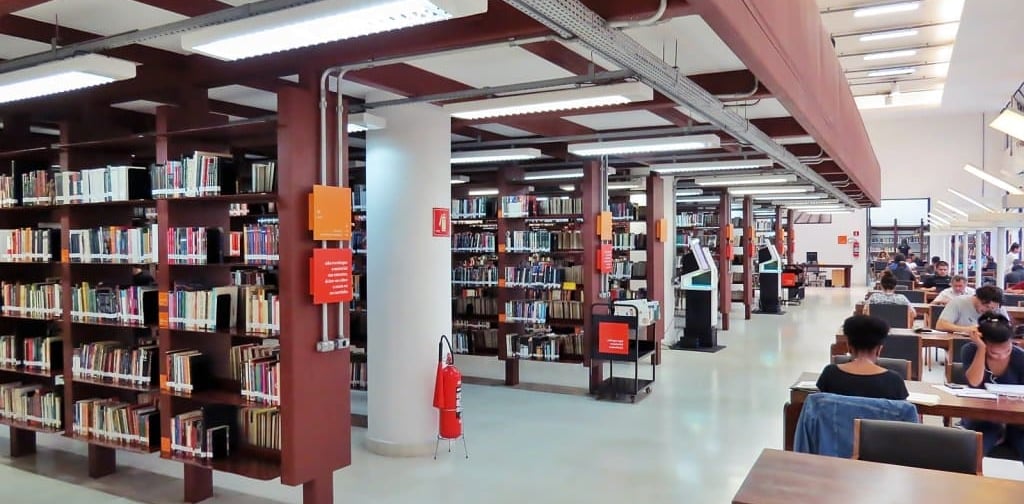 Biblioteca Mário de Andrade é um tesouro cultural no coração de São Paulo.