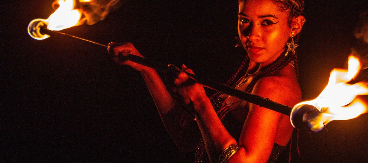 Bruna Ribeiro Carvalho transita entre a dança tribal e a revitalização cultural do Instituto Arte
