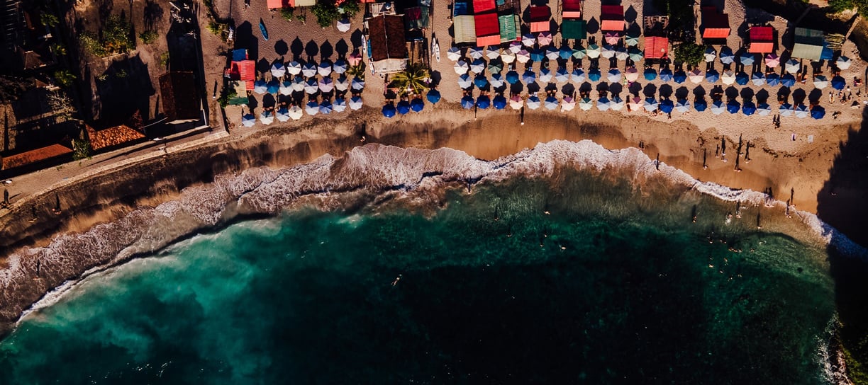 Crystal beach with umbrellas and umbrellas on the beach