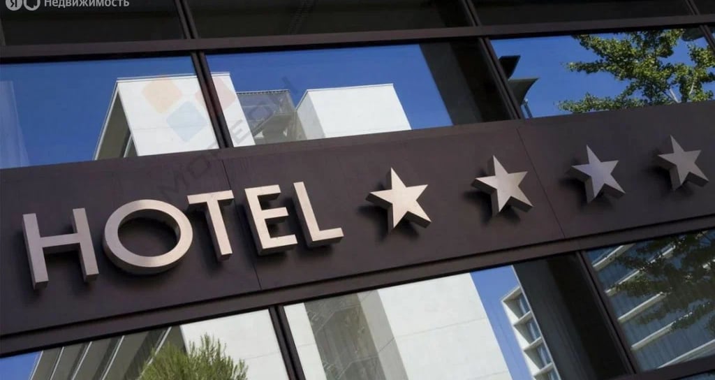 Luminoso hotel