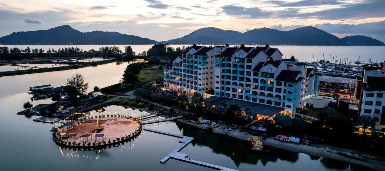 anylodge at marina island pangkor