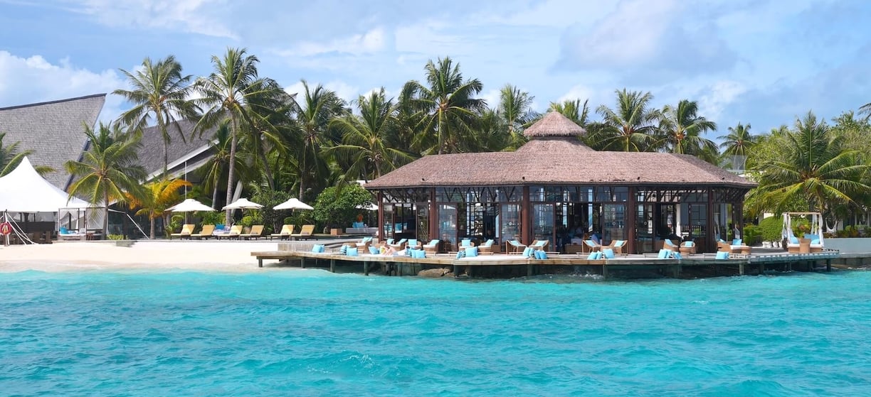 ozen reserve bolifushi restaurant