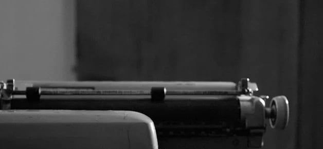 photo of a typewriter