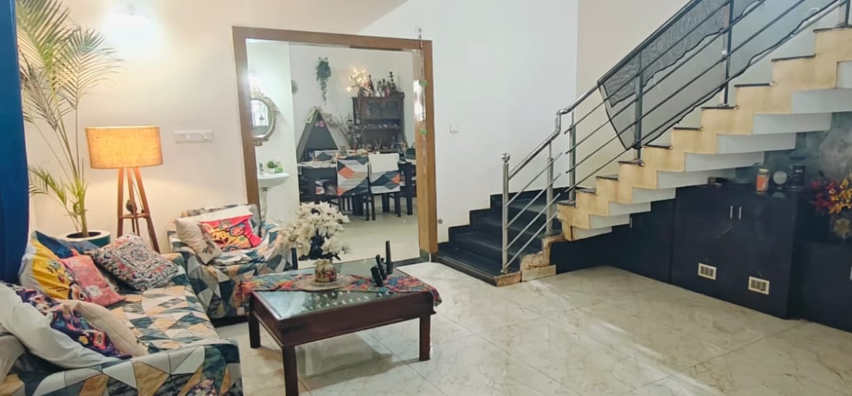 Living Room and Kitchen | | Dog Homestay Boarding