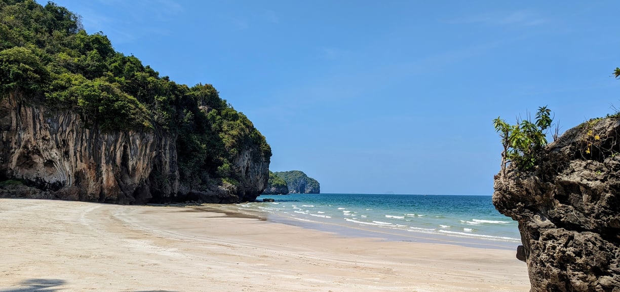Crique, Pathio Chumphon