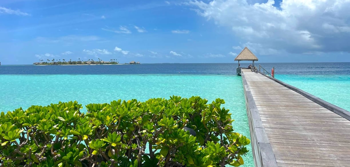 waldorf-astoria-ithaafushi-maldives-jetty