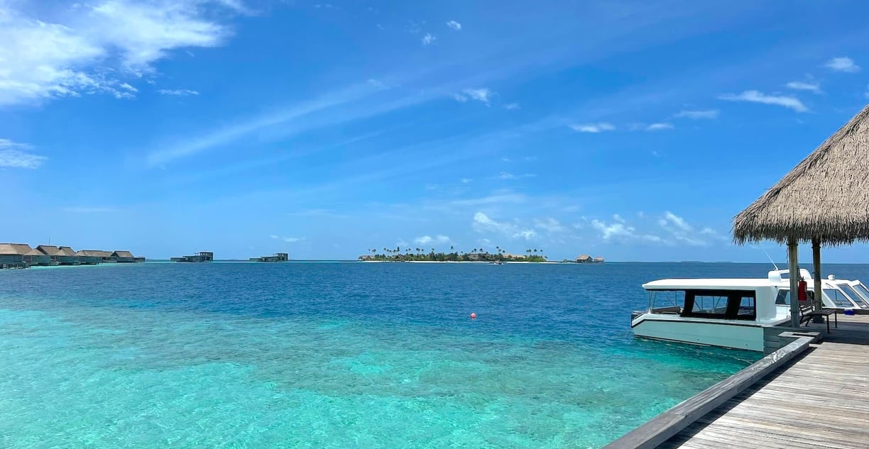 waldorf-astoria-ithaafushi-maldives-jetty-2