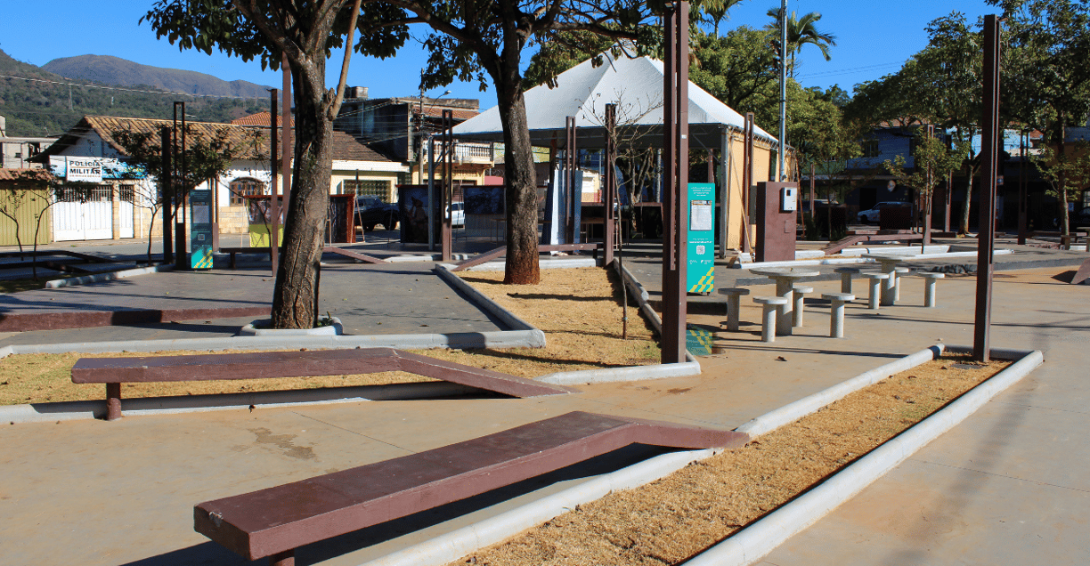Praça do Centro de Honório Bicalho, Distrito de Nova Lima