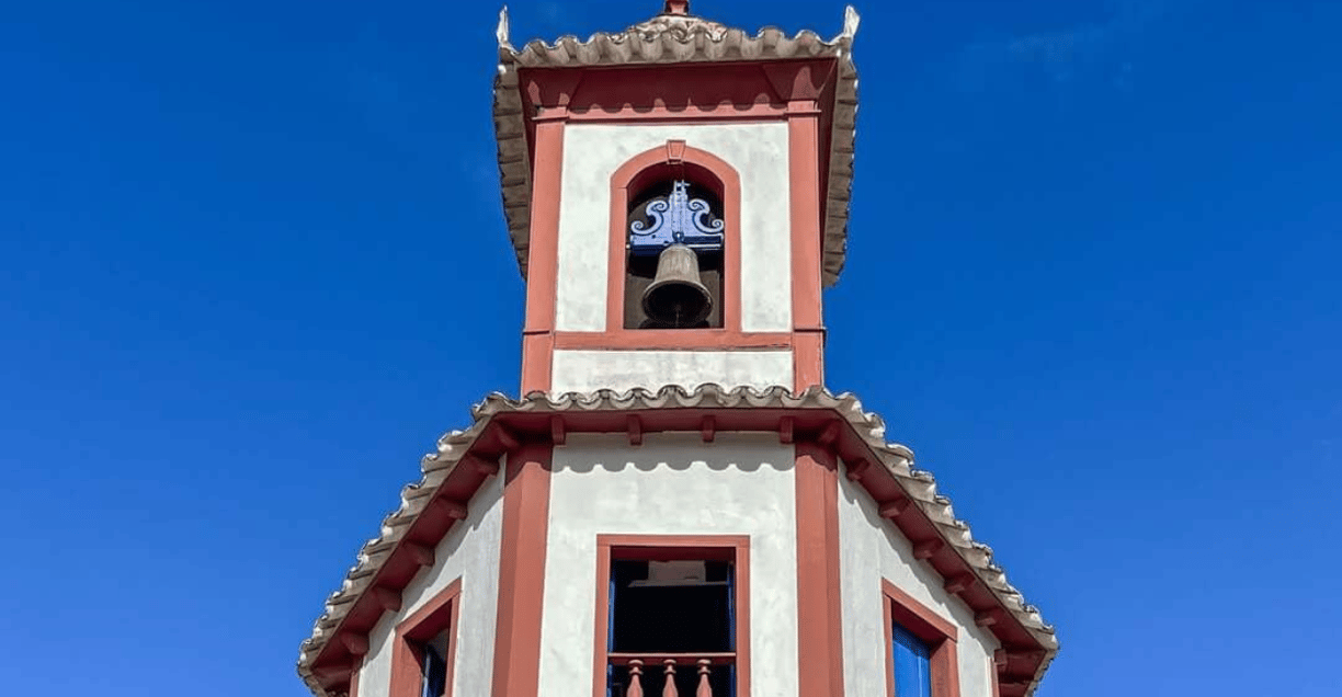 Igreja Histórica no Centro Histórico de Sabará, Minas Gerais