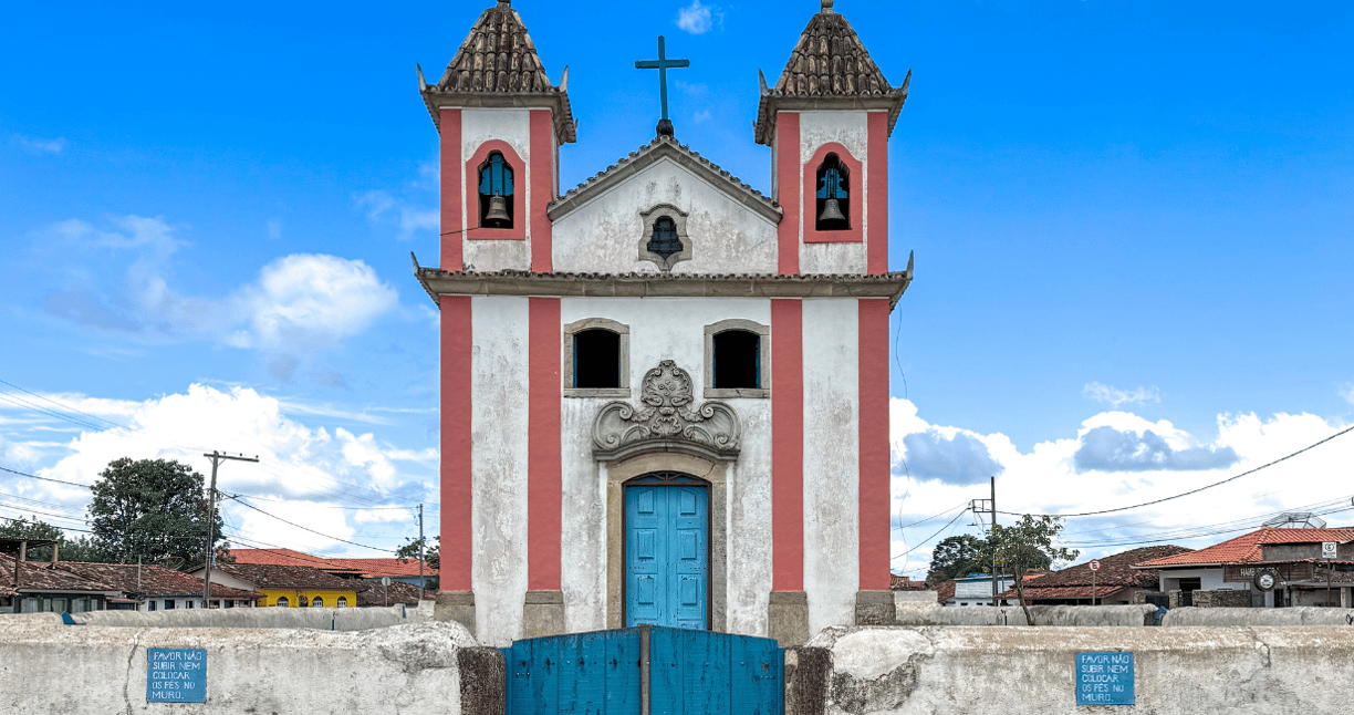 Igreja Histórica no Centro Histórico de Lavras Novas, Distrito de Ouro Preto