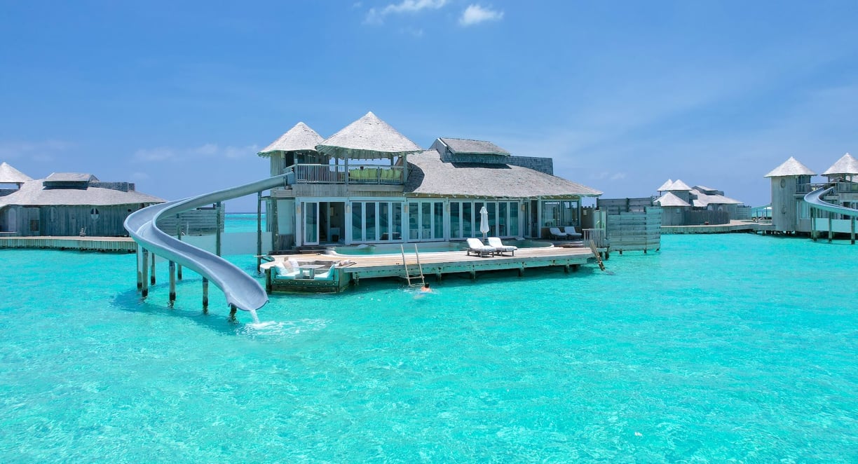 soneva-jani-drone-villa