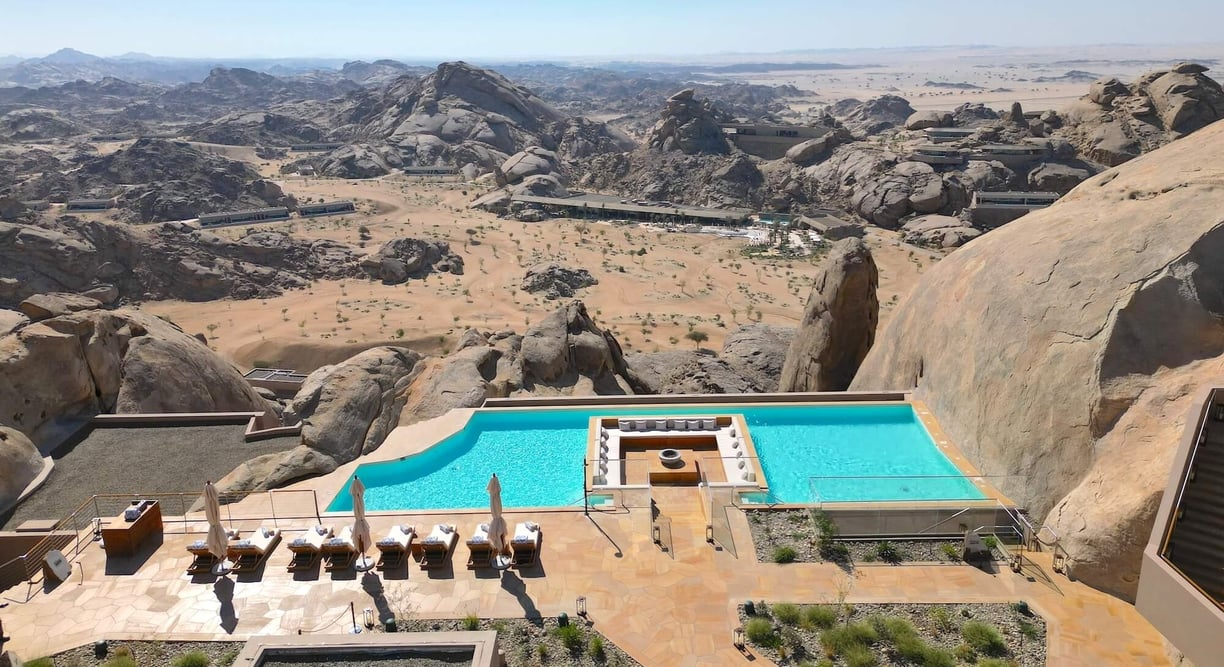 desert-rock-resort-adults-pool-1