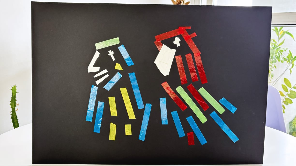 Imagem da obra de arte araras, o desenho de duas araras, uma vermelha e outra azul sobre fundo preto.