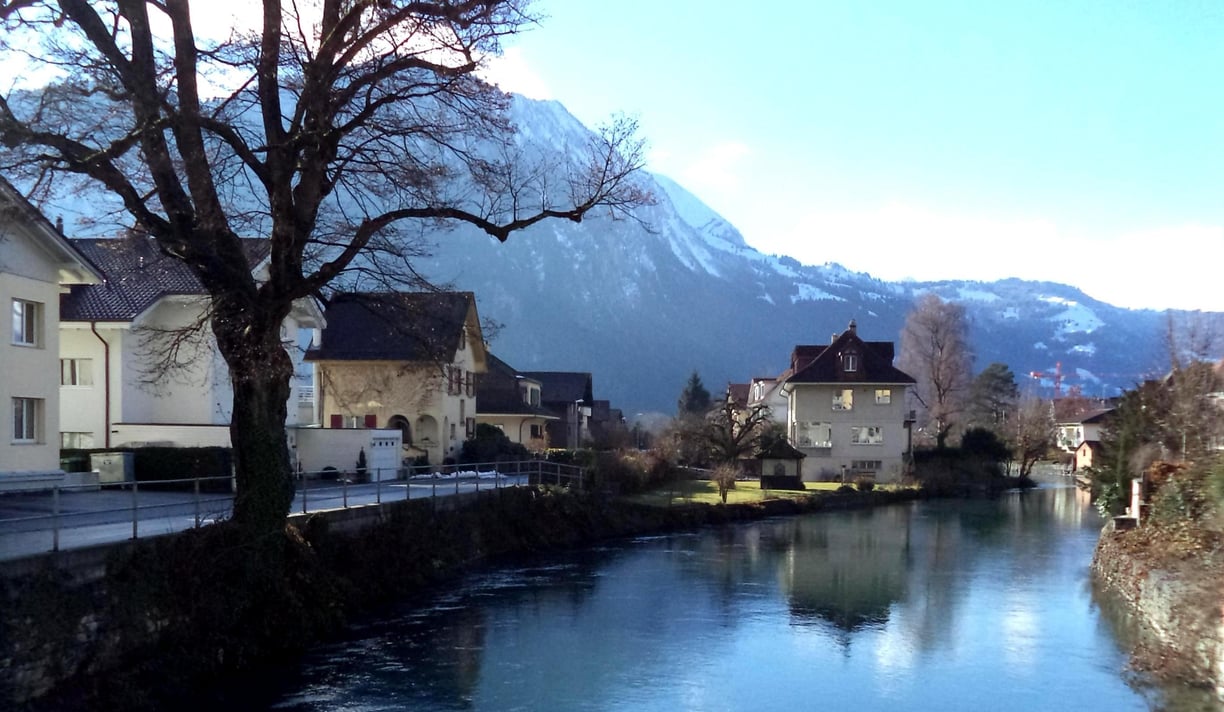 interlaken suiça de mochila pelo mundo