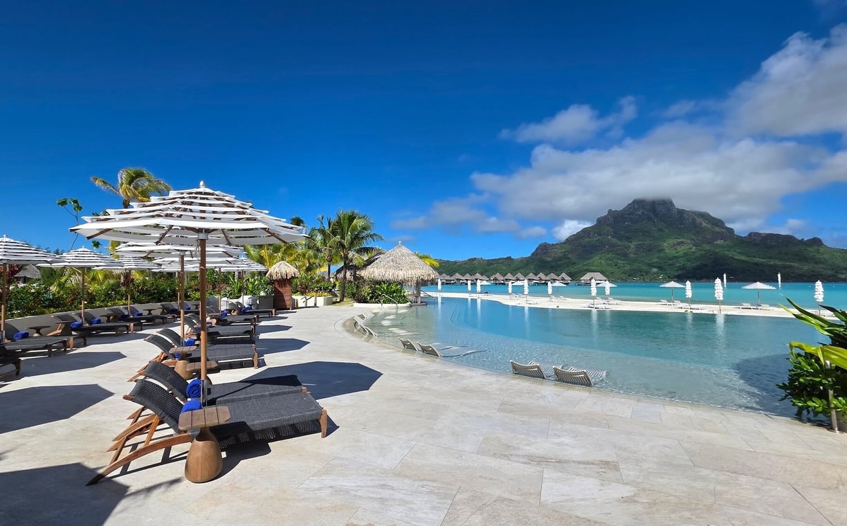 the-westin-bora-bora-main-pool