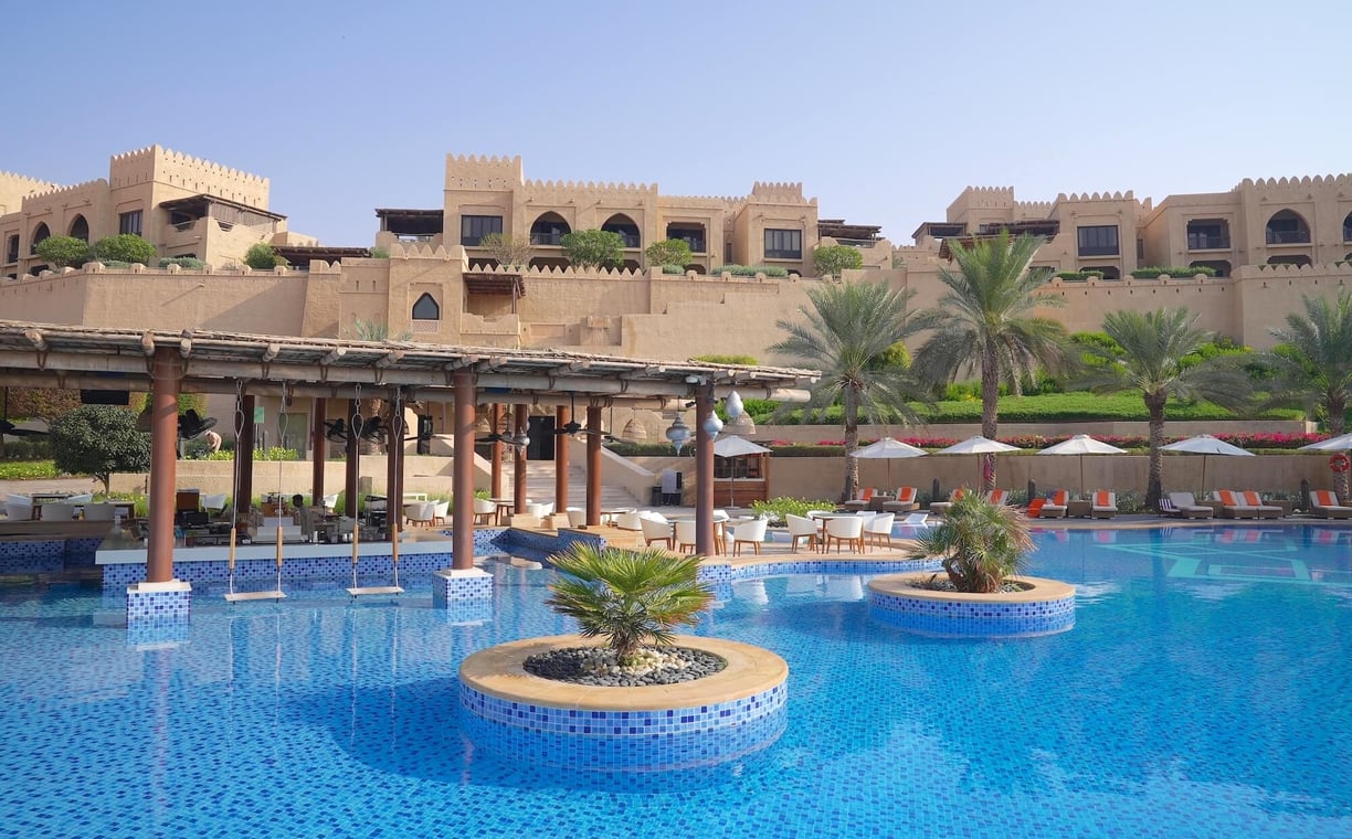 anantara-qasr-al-sarab-main-pool-3
