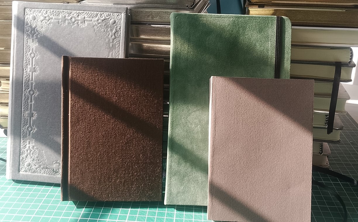 Curso de encuadernación artesanal libretas agendas