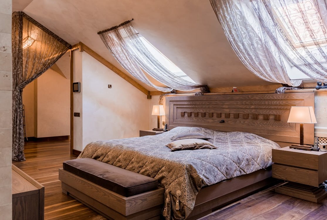 Bed in Luxury Bedroom by Алан Албегов from Pexels