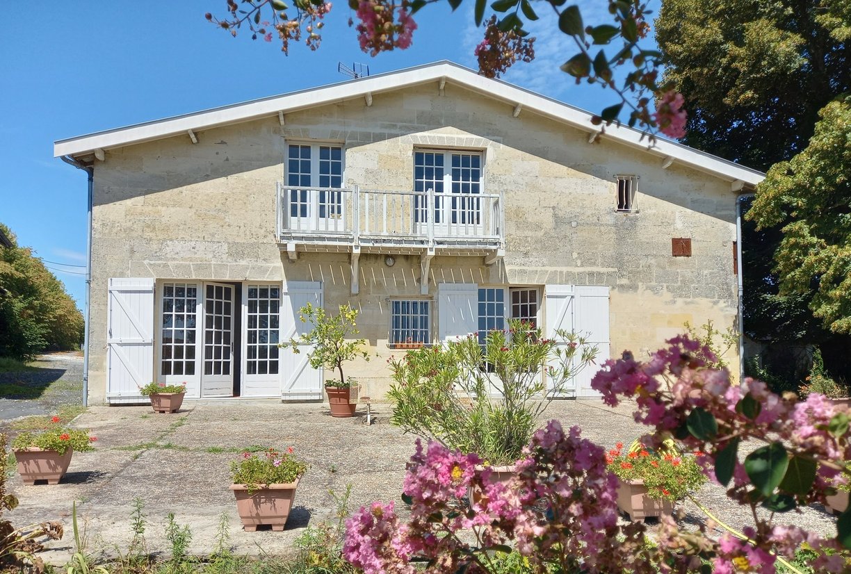 France-South-West-Gironde-Pompignac-Property for sale-Terrace-sud