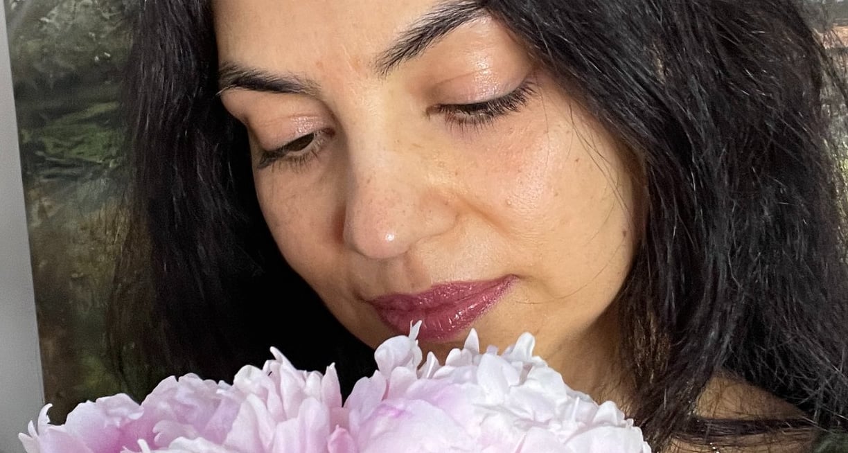 Radhika, artist behind Bella Calligraphy