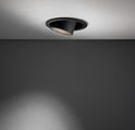 Foco empotrable LIAM giratorio de techo negro, con luz direccional ajustable
