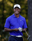 tiger wood detendu et souriant