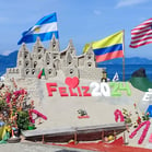 Escultura na areia de Copacabana, Rio de Janeiro