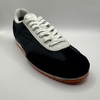 KicksReboot carried out a renovation of Mango Sneakers, the sole was unglued, the photo was taken after the process