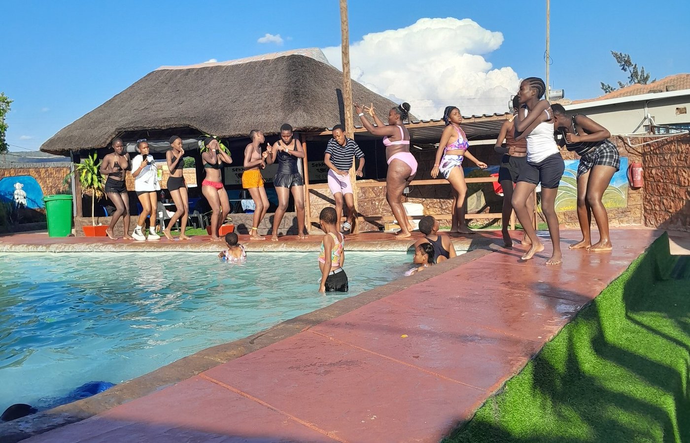 Patrons enjoying the courtyard atmosphere at Sekhukhune Lodge