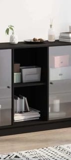 Bibliothèque noire avec portes 